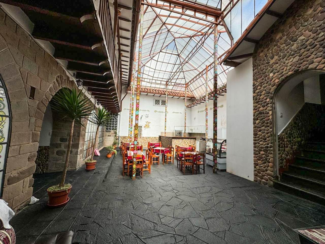 La Casa Encantada Boutique *